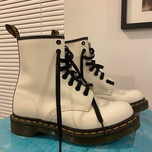 Dr martens white